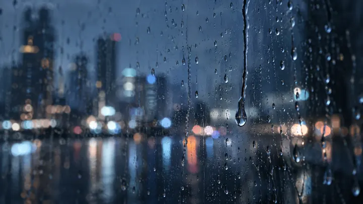 雨夜窗玻璃雨滴微距特写 AI 绘画提示词